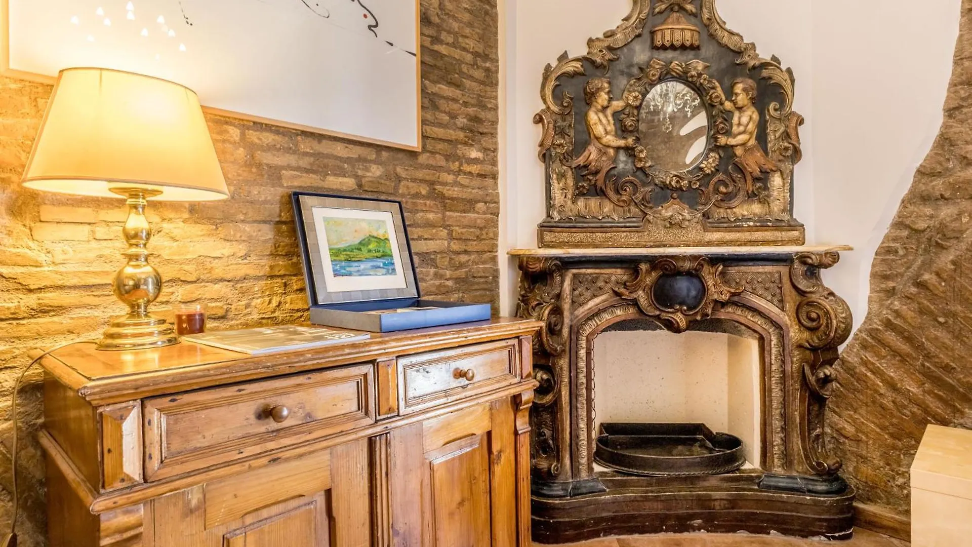 Dimora Storica Del Biscione By Ghor Apartment Rome Italy