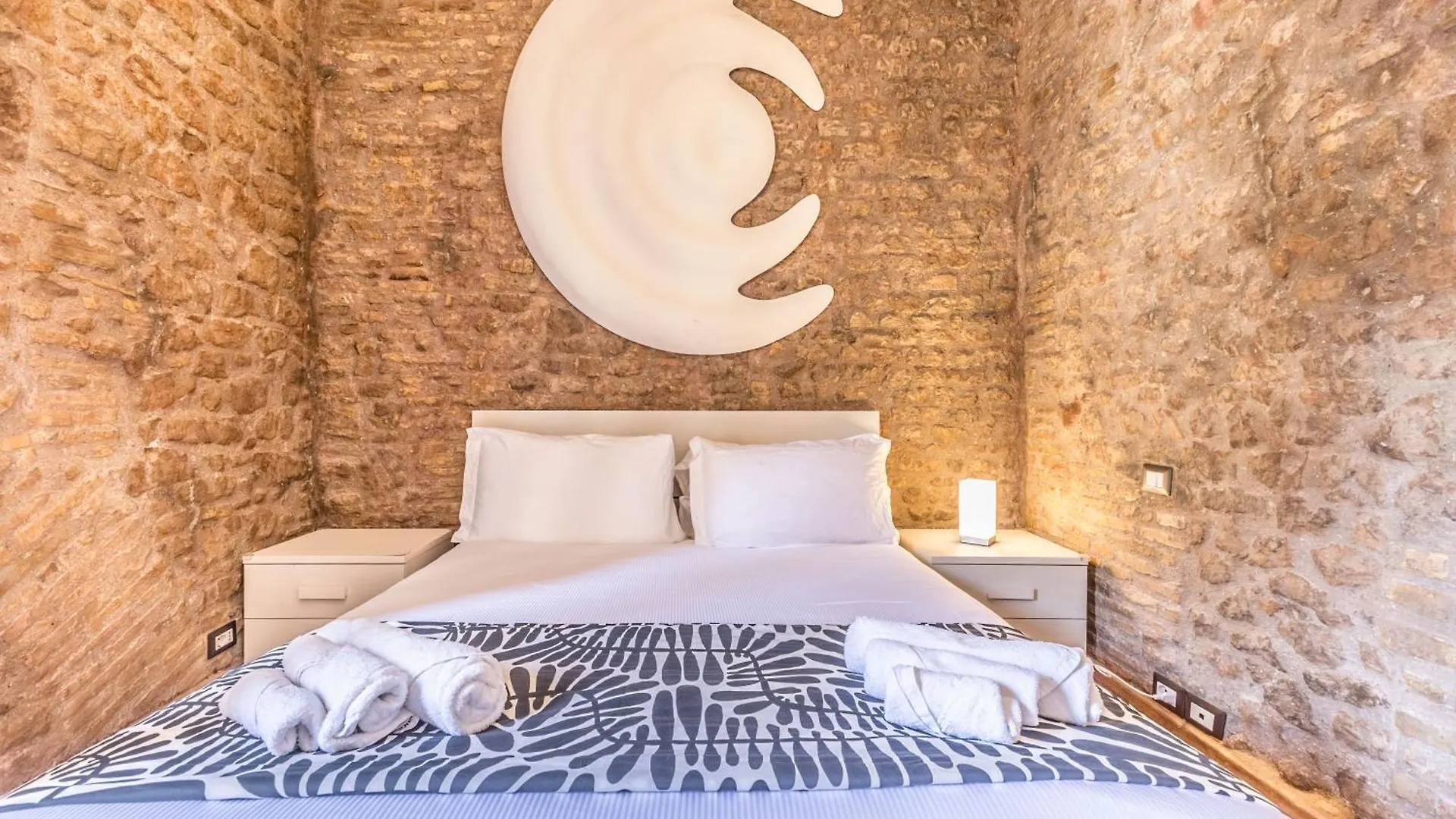 Dimora Storica Del Biscione By Ghor Apartment Rome